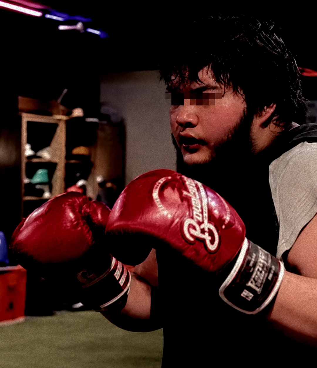 Kit in the gloves